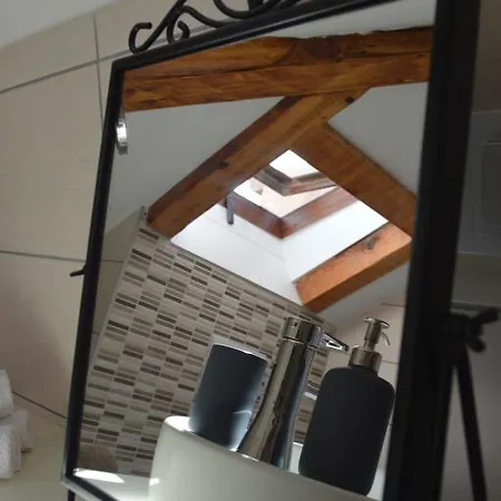 Rupe Apartman *